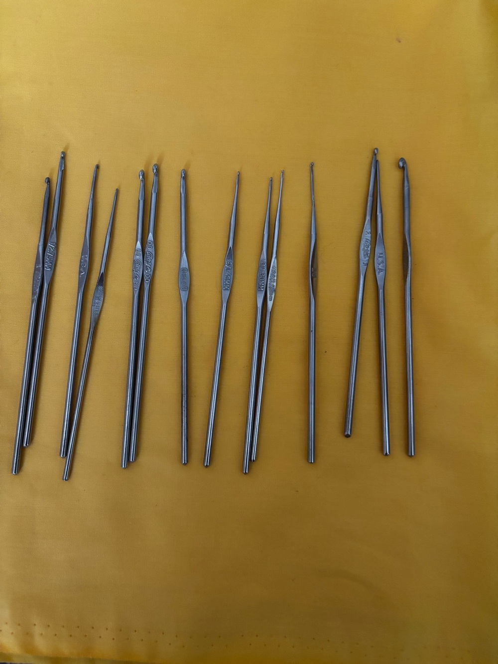 Metal Double-Ended Crochet Hook Set - Silver Boye’s